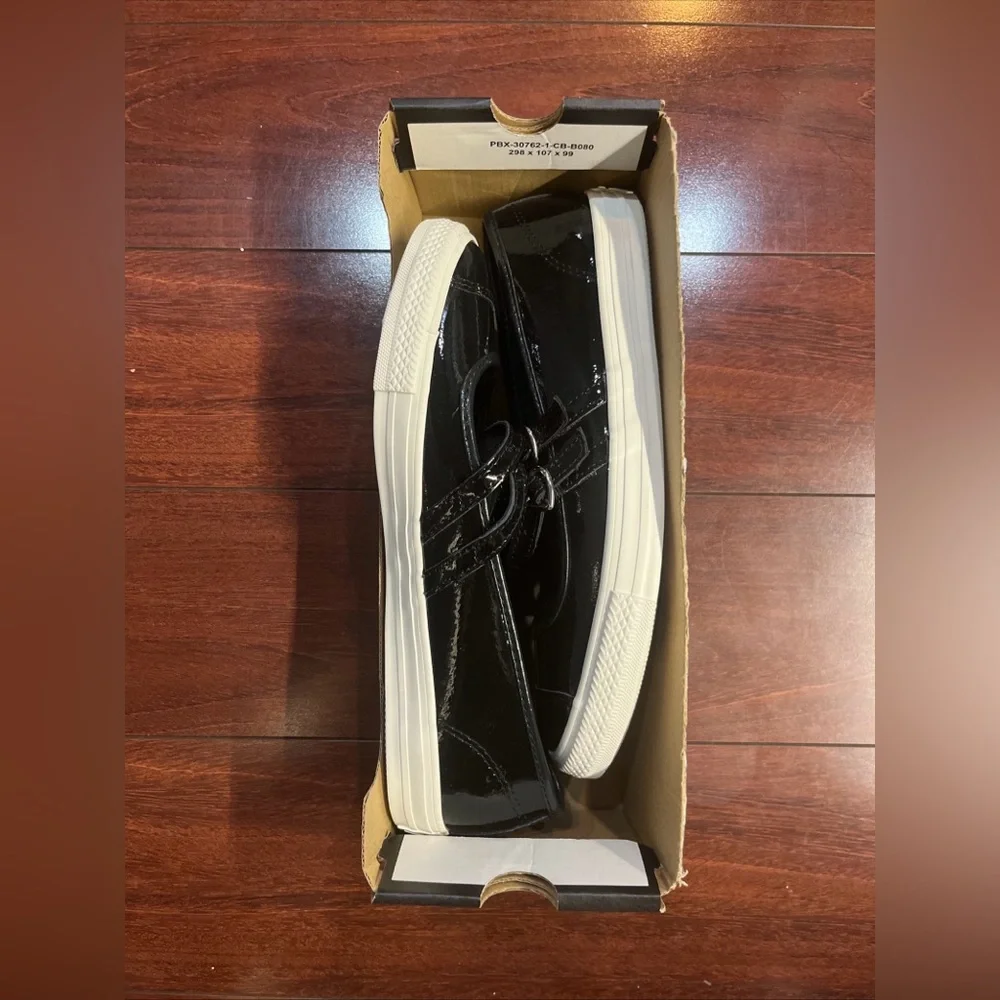 Women 7.5 Converse Dainty Mary Jane Slip Black Patent Leather Valentines Day New - Picture 2 of 16